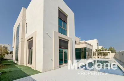 Villa - 5 Bedrooms - 6 Bathrooms for rent in Millennium Estates - Meydan Gated Community - Meydan - Dubai