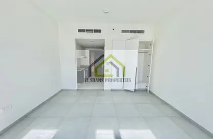 Apartment - 1 Bathroom for rent in Aljada - Sharjah