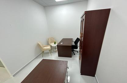 Business Centre - Studio - 1 Bathroom for rent in Red Avenue - Al Garhoud - Dubai