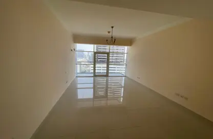 Apartment - Studio - 1 Bathroom for rent in Oasis Tower 1 - Dubai Sports City - Dubai