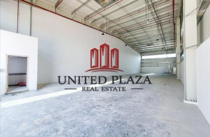 Warehouse - Studio for rent in M-45 - Mussafah Industrial Area - Mussafah - Abu Dhabi