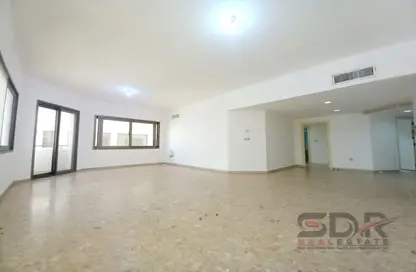 Apartment - 3 Bedrooms - 4 Bathrooms for rent in Tourist Club Area - Abu Dhabi