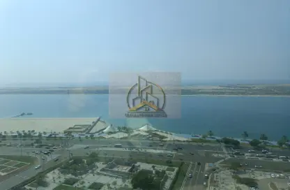 Apartment - 4 Bedrooms - 5 Bathrooms for rent in Lake View Tower - Corniche Road - Abu Dhabi