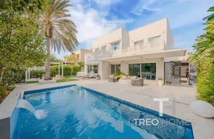 Villa - 5 Bedrooms - 5 Bathrooms for sale in Meadows 5 - Meadows - Dubai