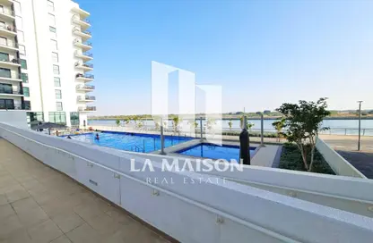 Apartment - 1 Bedroom - 1 Bathroom for sale in Waters Edge - Yas Island - Abu Dhabi