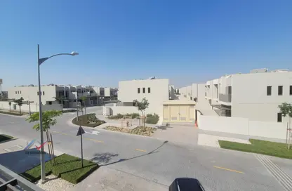 Townhouse - 3 Bedrooms - 5 Bathrooms for rent in Zinnia - Damac Hills 2 - Dubai