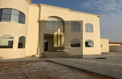 Villa - 5 Bedrooms - 5 Bathrooms for sale in Al Azra - Al Riqqa - Sharjah