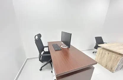 Business Centre - Studio - 1 Bathroom for rent in Red Avenue - Al Garhoud - Dubai