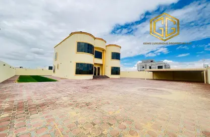 Outdoor House image for: Villa - 4 Bedrooms - 5 Bathrooms for rent in Al Aweer 1 - Al Aweer - Dubai, Image 1