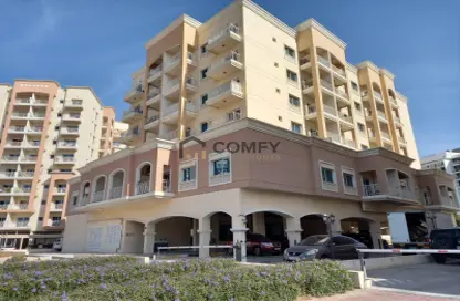 Apartment - 1 Bedroom - 2 Bathrooms for rent in Mazaya 17 - Queue Point - Dubai Land - Dubai