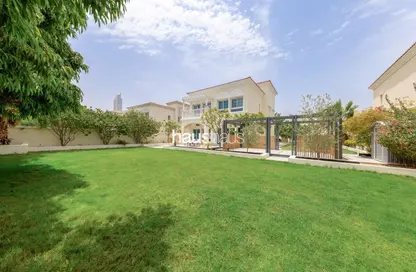 Villa - 3 Bedrooms - 4 Bathrooms for rent in District 8U - Jumeirah Village Triangle - Dubai