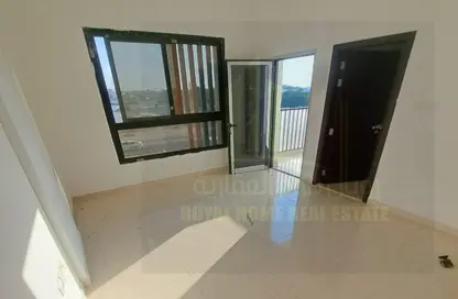 Apartment - 1 Bedroom - 2 Bathrooms for rent in Al Jurf Industrial 3 - Al Jurf Industrial - Ajman