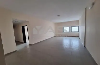 Apartment - 2 Bedrooms - 2 Bathrooms for rent in Dafan Al Nakheel - Ras Al Khaimah