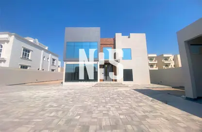 Villa - 5 Bedrooms - 7 Bathrooms for rent in Madinat Al Riyad - Abu Dhabi