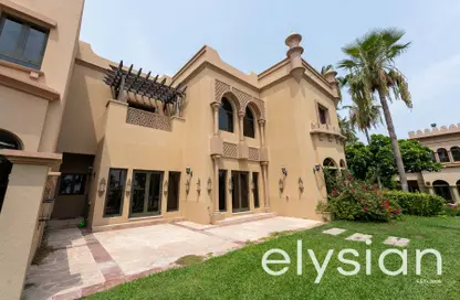 Villa - 4 Bedrooms - 6 Bathrooms for rent in Canal Cove Frond A - Canal Cove Villas - Palm Jumeirah - Dubai