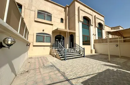 Villa - 4 Bedrooms - 6 Bathrooms for rent in Mohamed Bin Zayed Centre - Mohamed Bin Zayed City - Abu Dhabi