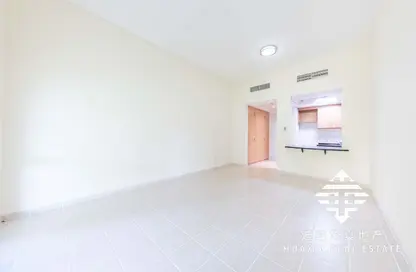 Apartment - 1 Bathroom for rent in Building 148 to Building 202 - Mogul Cluster - Discovery Gardens - Dubai