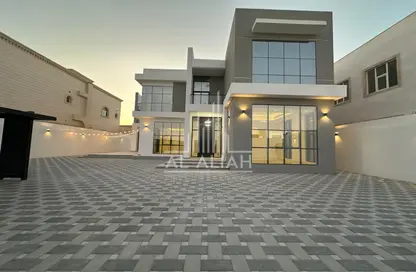 Villa - 5 Bedrooms - 6 Bathrooms for rent in Madinat Al Riyad - Abu Dhabi