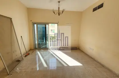 Apartment - 1 Bedroom - 1 Bathroom for rent in Muwailih Building - Muwaileh - Sharjah