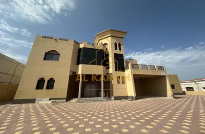 Villa - 5 Bedrooms - 6 Bathrooms for rent in Al Dhait South - Al Dhait - Ras Al Khaimah