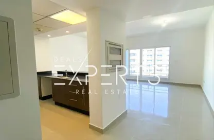 Apartment - 1 Bedroom - 2 Bathrooms for sale in Tower 5 - Al Reef Downtown - Al Reef - Abu Dhabi