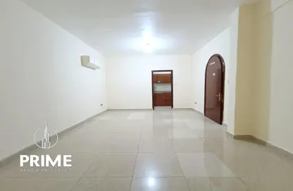 Apartment - 1 Bathroom for rent in Al Muroor Building - Sultan Bin Zayed the First Street - Muroor Area - Abu Dhabi