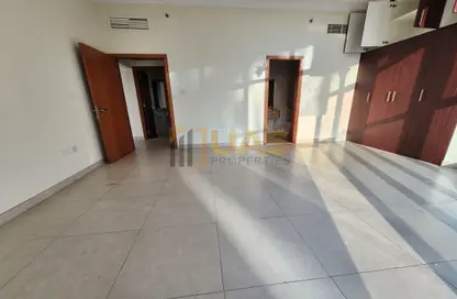 Apartment - 1 Bedroom - 2 Bathrooms for rent in Jumeirah Garden City - Al Satwa - Dubai