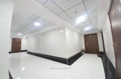 Apartment - 1 Bedroom - 2 Bathrooms for rent in Al Fardan Centre - Al Majaz 3 - Al Majaz - Sharjah