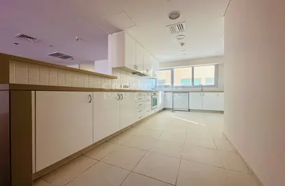 Apartment - 4 Bedrooms - 5 Bathrooms for sale in Al Nada 1 - Al Muneera - Al Raha Beach - Abu Dhabi