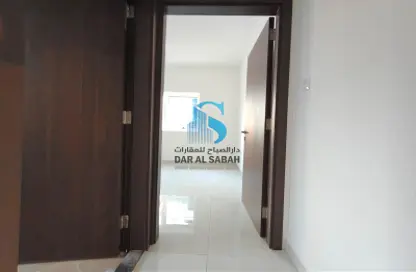 Apartment - 1 Bedroom - 1 Bathroom for rent in Rasheed Tower 4 - Al Taawun - Sharjah