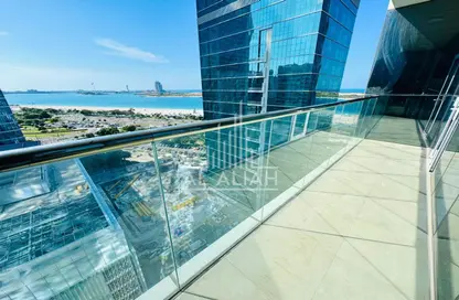 Apartment - 3 Bedrooms - 5 Bathrooms for rent in Golden Beach Tower - Corniche Road - Abu Dhabi