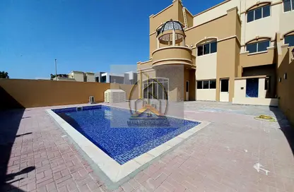 Villa - 6 Bedrooms for rent in Al Rawdah - Abu Dhabi