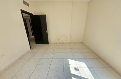 Apartment - 3 Bedrooms - 3 Bathrooms for rent in Al Hafeet Tower 6 - Al Nahda - Sharjah