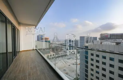 Apartment - 1 Bedroom - 2 Bathrooms for sale in SOL Bay - Business Bay - Dubai