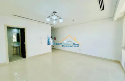 Apartment - 1 Bathroom for rent in Nova Tower - Dubai Silicon Oasis - Dubai