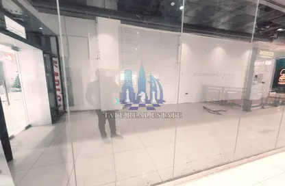 Retail - Studio - 2 Bathrooms for rent in Capital Centre - Abu Dhabi