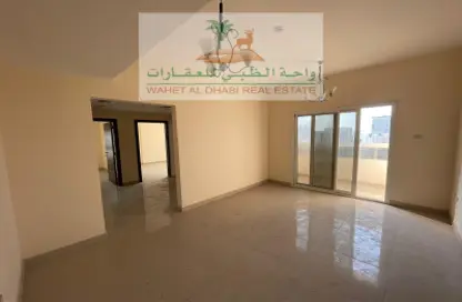 Apartment - 2 Bedrooms - 2 Bathrooms for rent in Abu shagara Building 2 - Budaniq - Al Qasimia - Sharjah