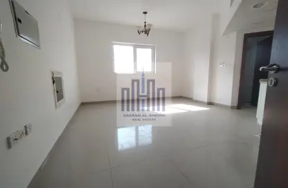 Apartment - 1 Bathroom for rent in GGICO Building Moweilah - Muwaileh Commercial - Sharjah