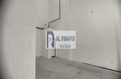 Warehouse - Studio - 1 Bathroom for rent in Al Jurf - Ajman Downtown - Ajman