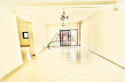 Apartment - 2 Bedrooms - 3 Bathrooms for rent in Muwaileh 29 Building - Muwaileh - Sharjah