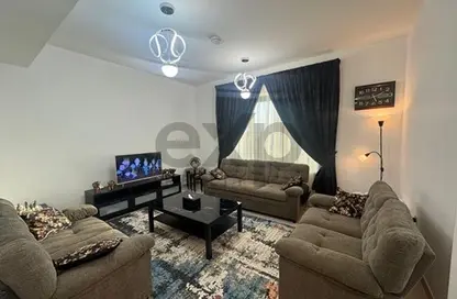 Villa - 3 Bedrooms - 4 Bathrooms for rent in Noor Townhouses - Town Square - Dubai