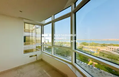 Apartment - 4 Bedrooms - 5 Bathrooms for rent in Khalifa Street - Abu Dhabi