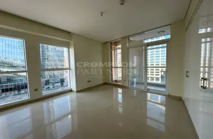 Apartment - 3 Bedrooms - 4 Bathrooms for rent in United Square - Al Khalidiya - Abu Dhabi