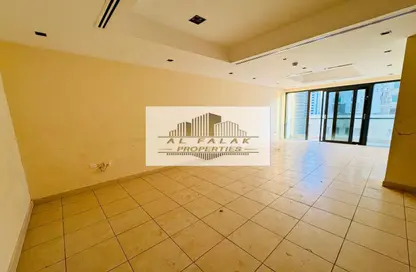 Apartment - 2 Bedrooms - 3 Bathrooms for rent in Manazil Tower 2 - Al Taawun Street - Al Taawun - Sharjah