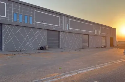 Factory - Studio - 5 Bathrooms for rent in Umm Al Thuoob - Umm Al Quwain