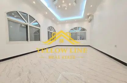 Apartment - 3 Bedrooms - 5 Bathrooms for rent in Khalifa City A - Khalifa City - Abu Dhabi