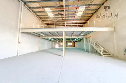 Warehouse - Studio - 2 Bathrooms for rent in Saih Shuaib 3 - Dubai Industrial City - Dubai