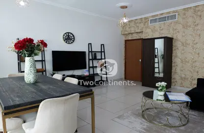 Apartment - 2 Bedrooms - 2 Bathrooms for sale in Marina Pinnacle - Dubai Marina - Dubai