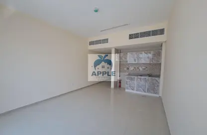 Apartment - 1 Bathroom for rent in AlFalah - Muwaileh Commercial - Sharjah