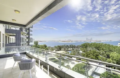 Apartment - 3 Bedrooms - 4 Bathrooms for rent in Dream Palm Residence - The Crescent - Palm Jumeirah - Dubai